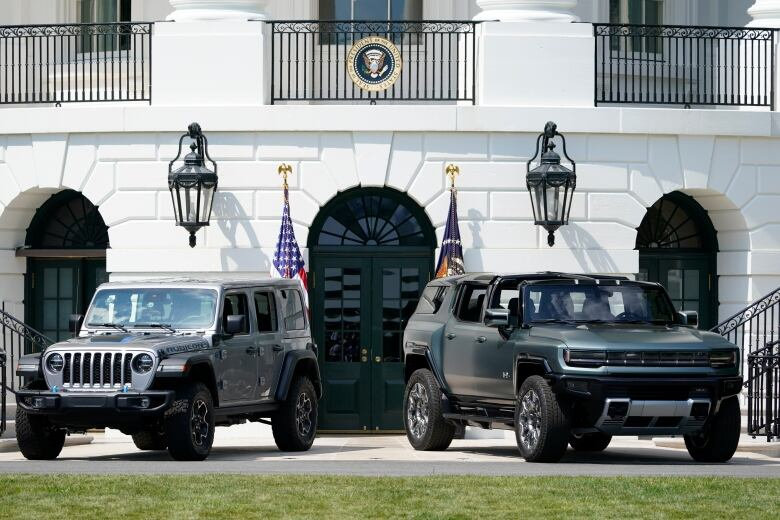 It’s Electric! EV’s on White House Lawn