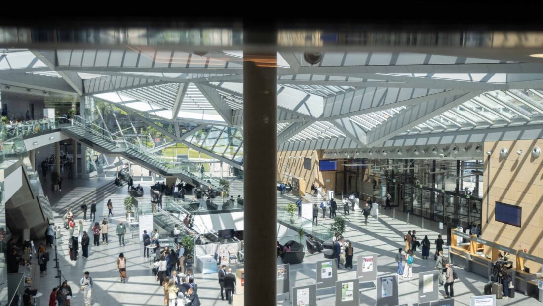 Bonn Bulletin: Finance dominates discussions in every room