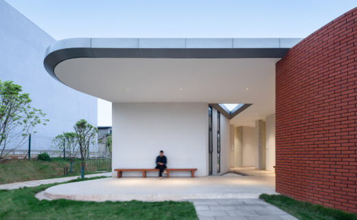 Buildings of Liangzi Lake Changling Ferry  / UP Architecture