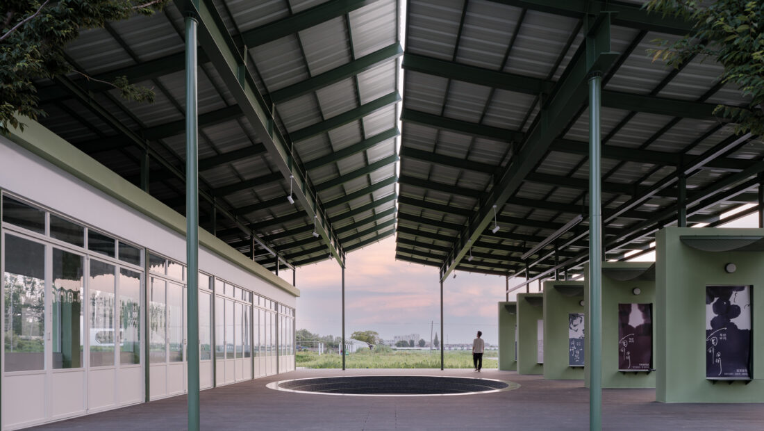 Grape Classroom in the Field / atelier anonymous
