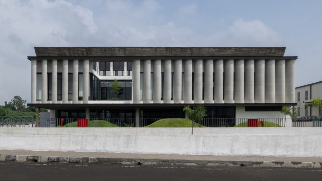 JASH  Factory  / KSM Architecture