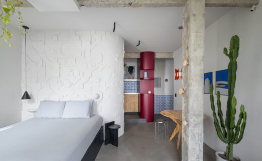 The Apartment That Began with a Tile / Atelier Glushkó