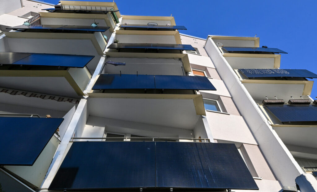 The ‘Guerrilla Solar’ Era Has Arrived, and Here’s What to Know