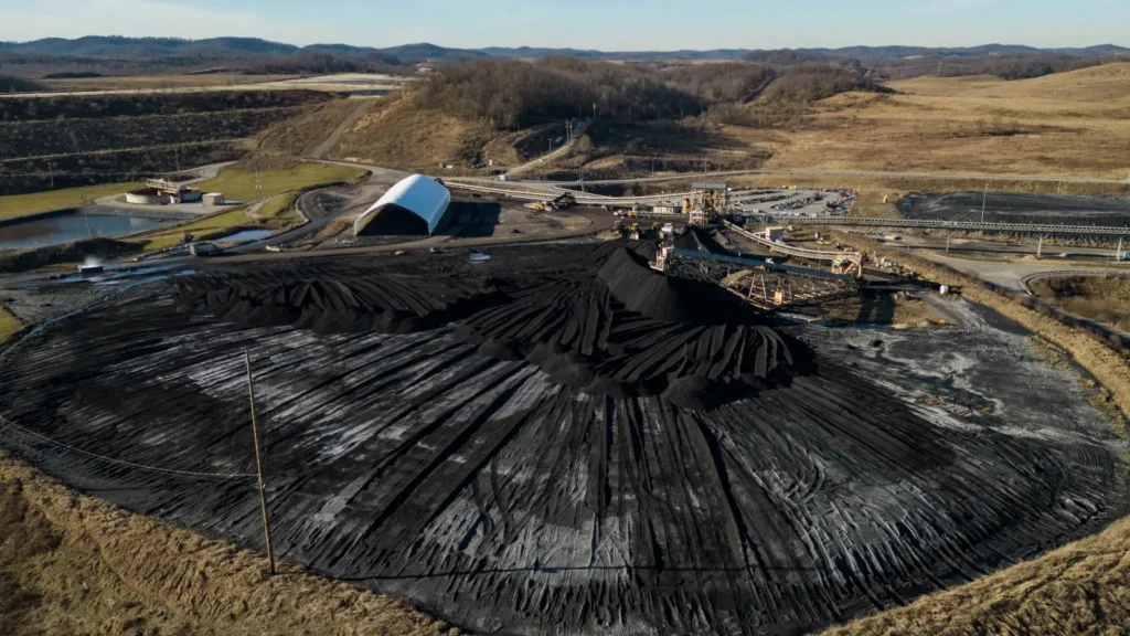 Trump uses wartime powers to dole out $700 million to ‘clean, beautiful’ coal
