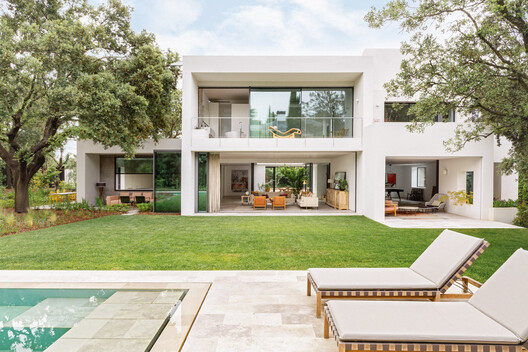 Full Renovation LVL / Ábaton
