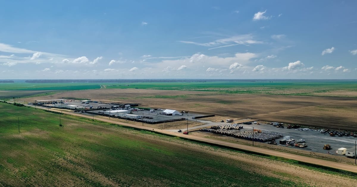 Google buys power from record-busting solar-battery site in Arkansas