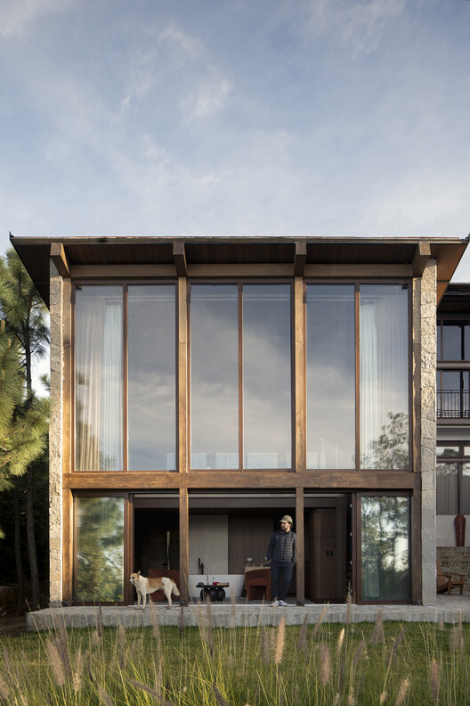 RB Tapalpa Cabin / ALMA de Arquitectos