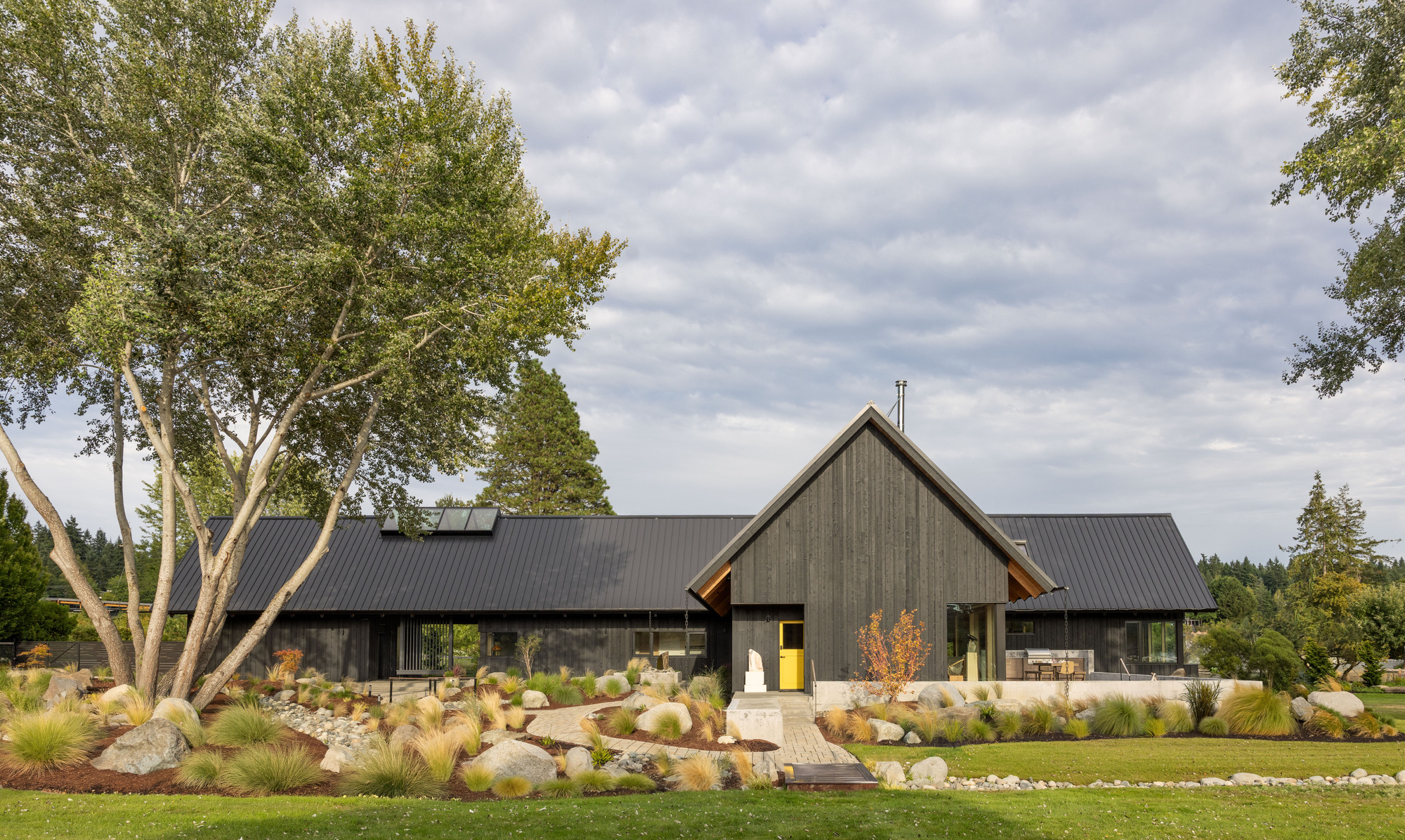 Dyes Inlet House / SHED Architecture & Design