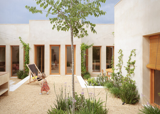 Casa Jar / Estudio Nada