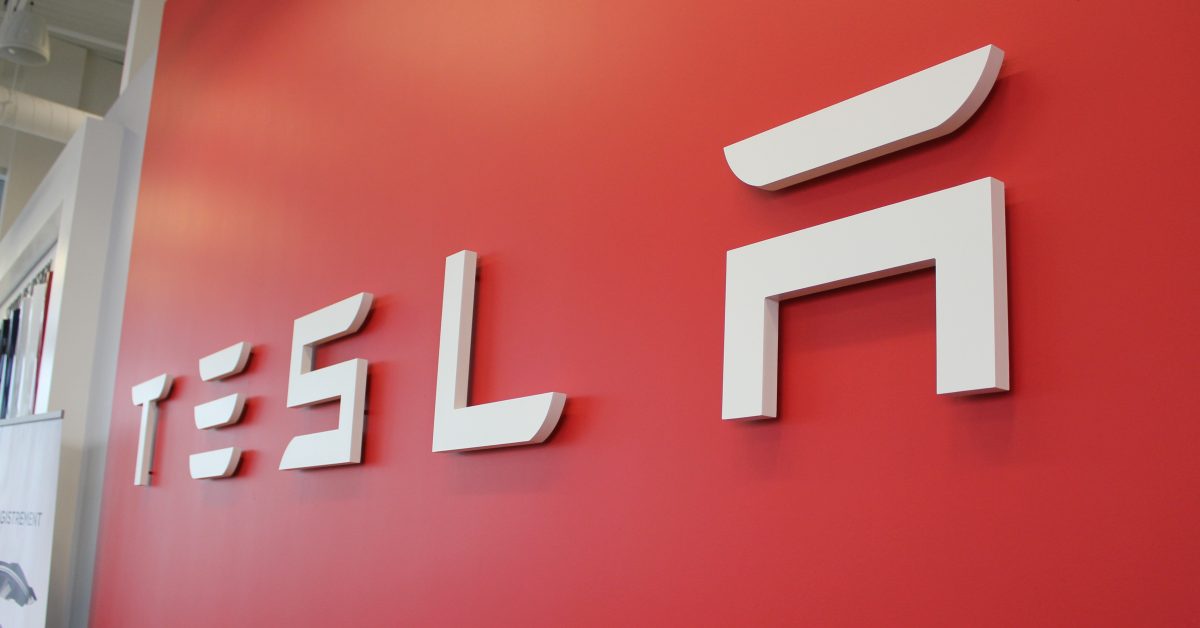 Florida AG asks court to erase Tesla’s $243M Autopilot crash verdict