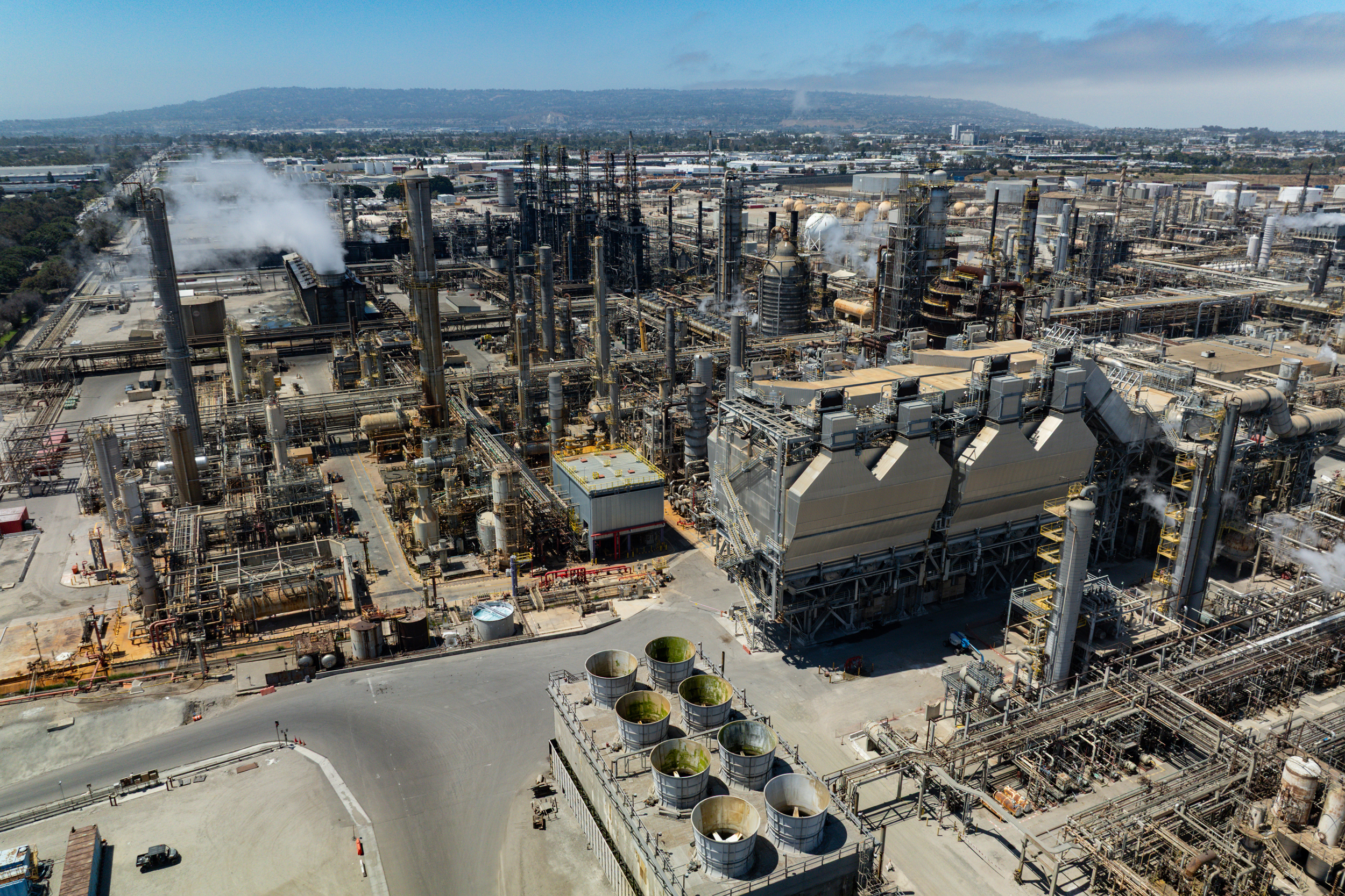 Global Oil Demand Falls for the First Time Since COVID