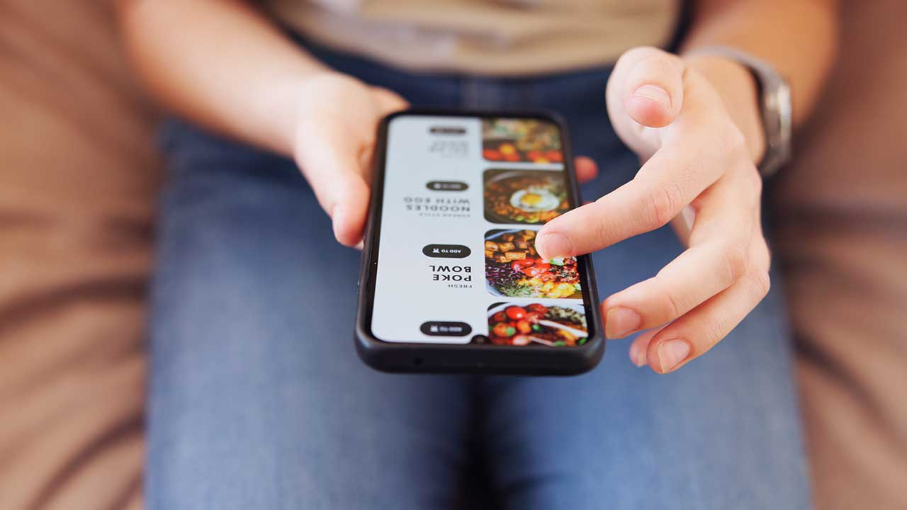 The New Fix for Takeout Packaging Waste: Reusable-Container Networks