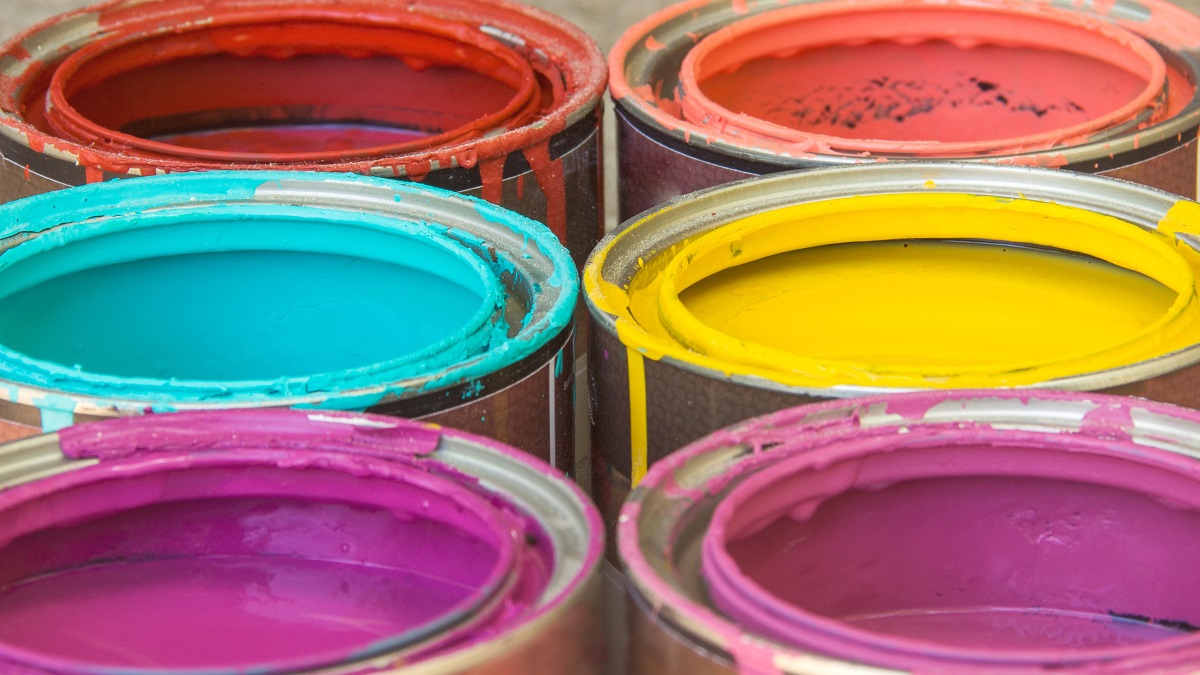 7 Best Products to Pick Up at Your Local Swap Shop