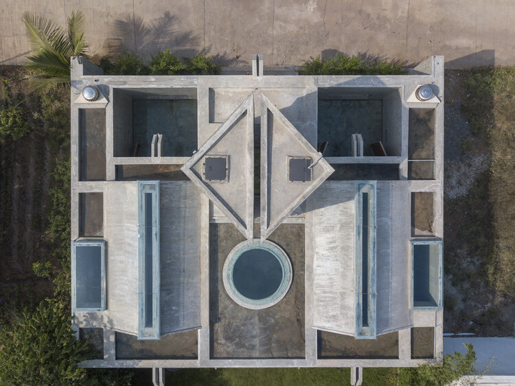 Museum of Humanity / studio apaaar