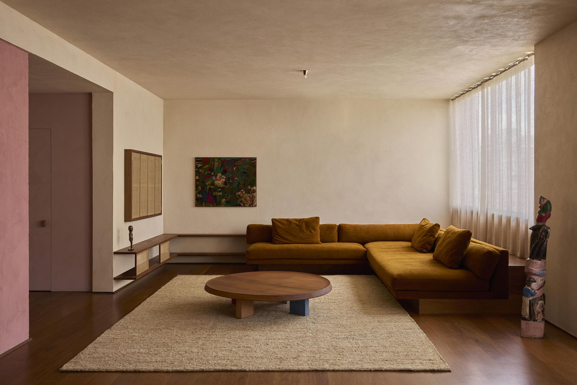 Colors Apartment / Lucas Jimeno Dualde