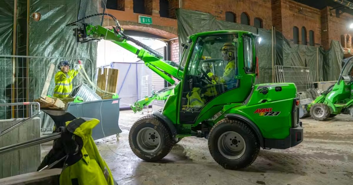 E-quipment highlight: Avant Tecno e727 electric wheel loader