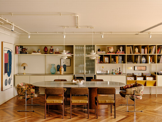 Cinco House / Memola Estúdio