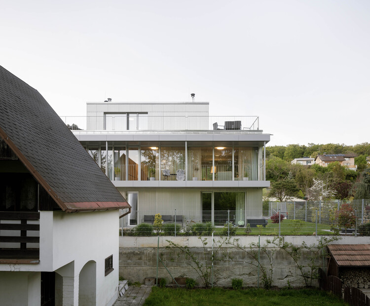 RDH House / Čechvala Architects