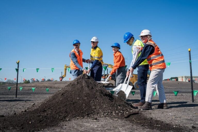Ausgrid’s PLUS Grid Storage breaks ground on 400MWh Steel River East BESS in Australia
