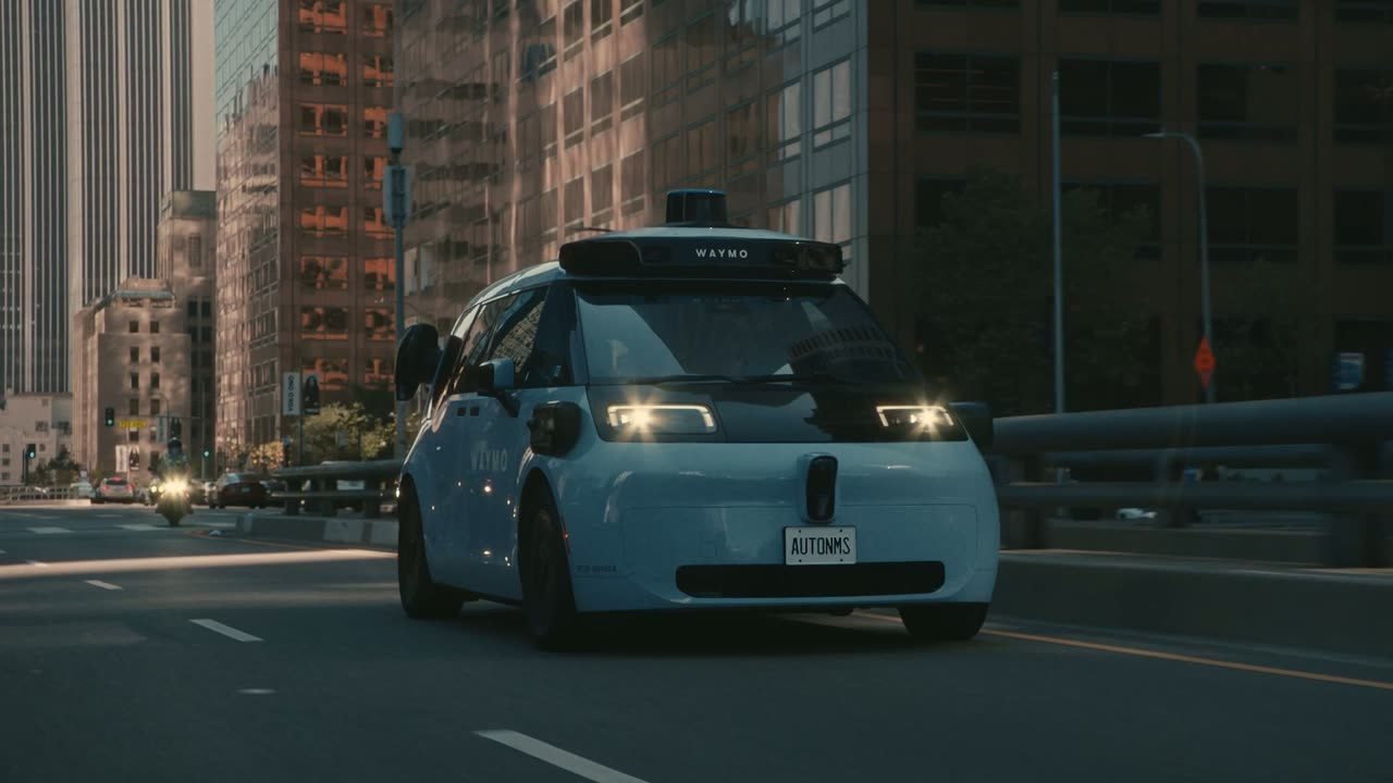 Weekend Quick Charge: all about autonomy with Waymo and GM