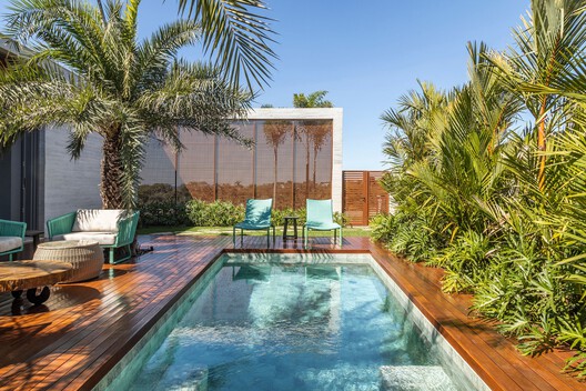 Jabuticabeiras House / STUDIO ANDRE LENZA
