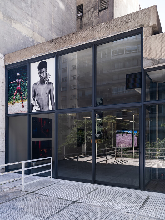 In Campo, Solo Exhibition by Hick Duarte / Clube