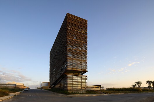 Patrimonium Headquarters / Gustavo Penna Arquiteto e Associados