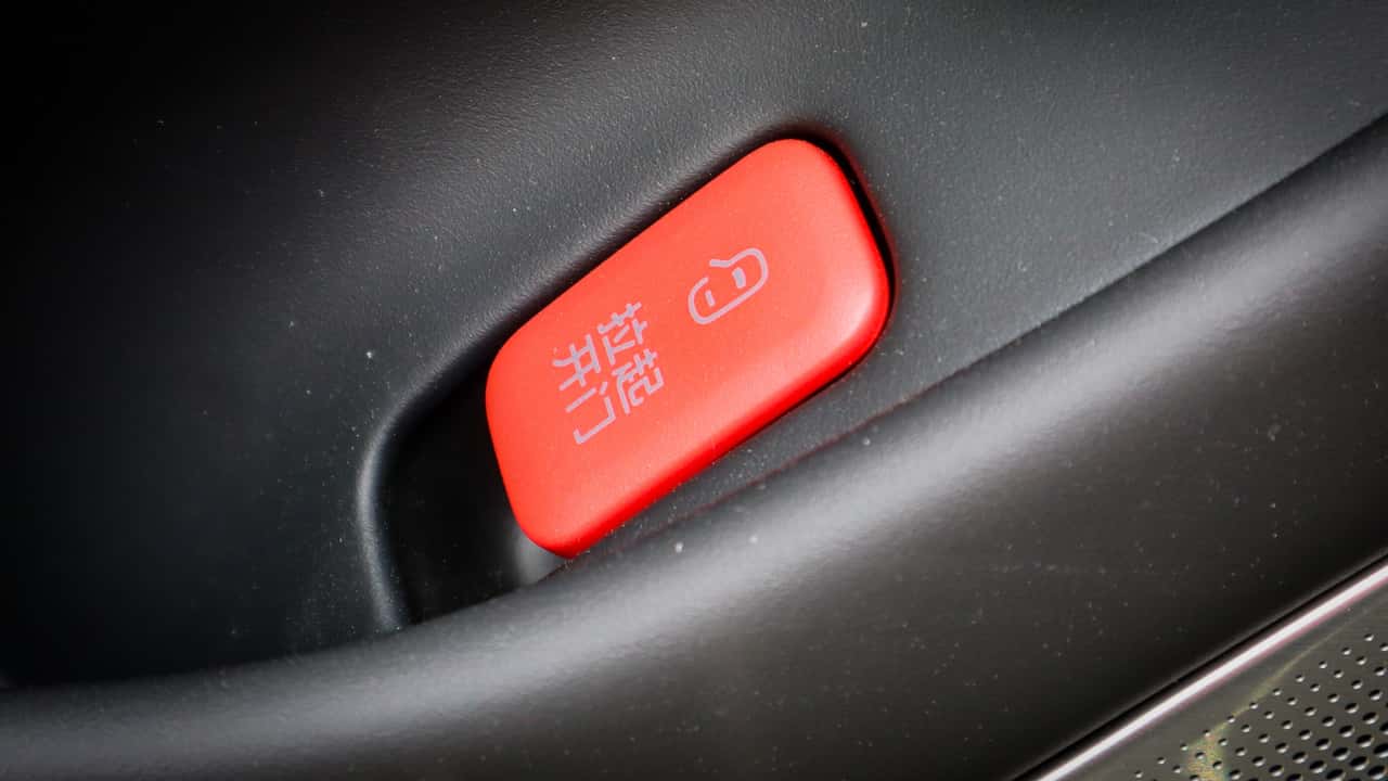 Chinese Regulators Recall Millions Of EVs Because Their Mechanical Door Handles Are Too Hard To Find
