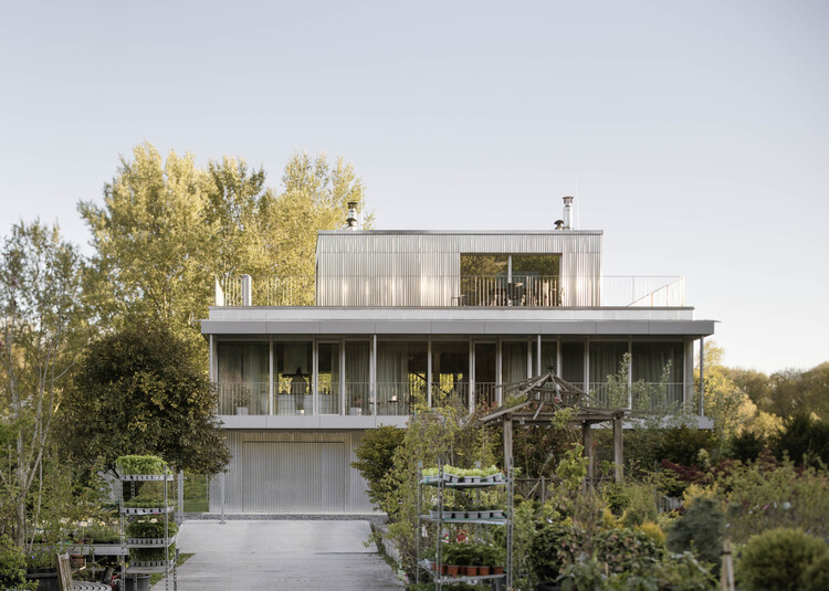 RDH House / Čechvala Architects