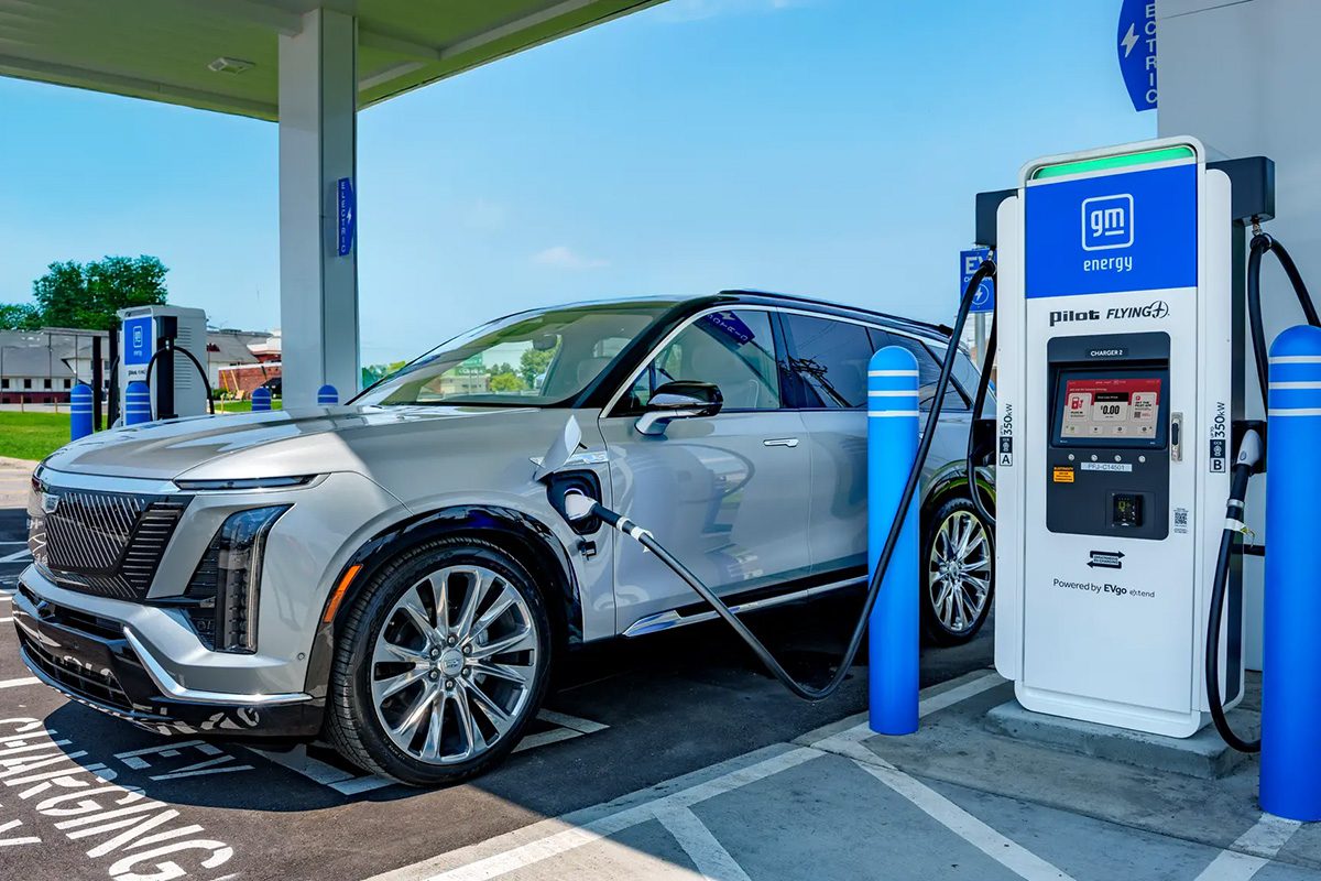 Pilot, GM and EVgo now offer EV charging at over 300 US locations