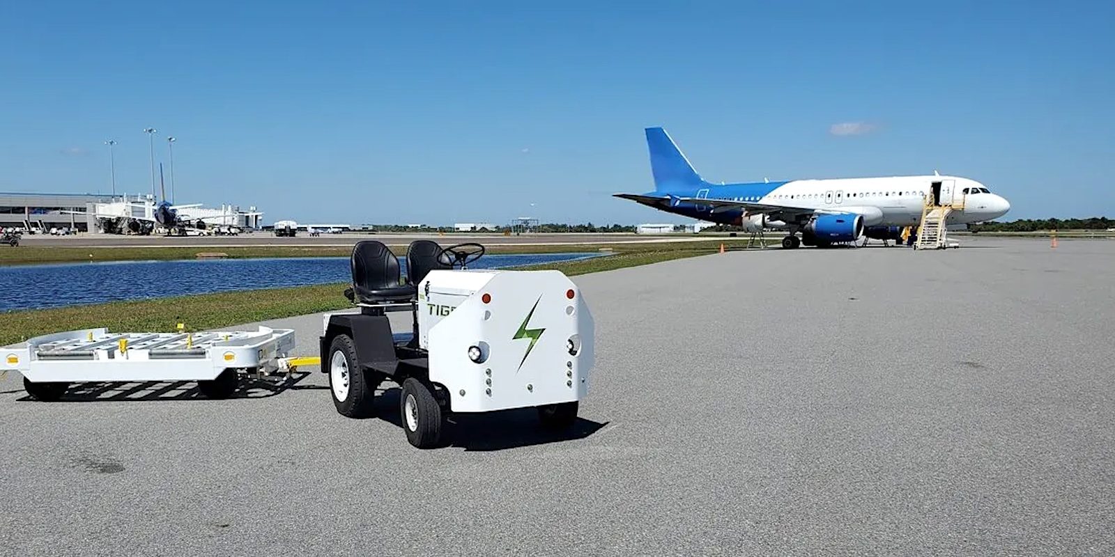 E-quipment highlight: Tiger electric baggage tug hauls 30 TONS 