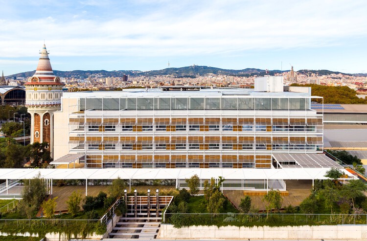 Hospital del Mar Phase 2 Expansion / PINEARQ + Brullet-De Luna Arquitectes