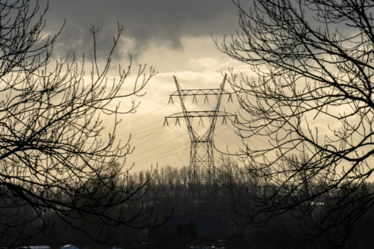 Banking on a connection: Europe’s 1,700 GW grid backlog