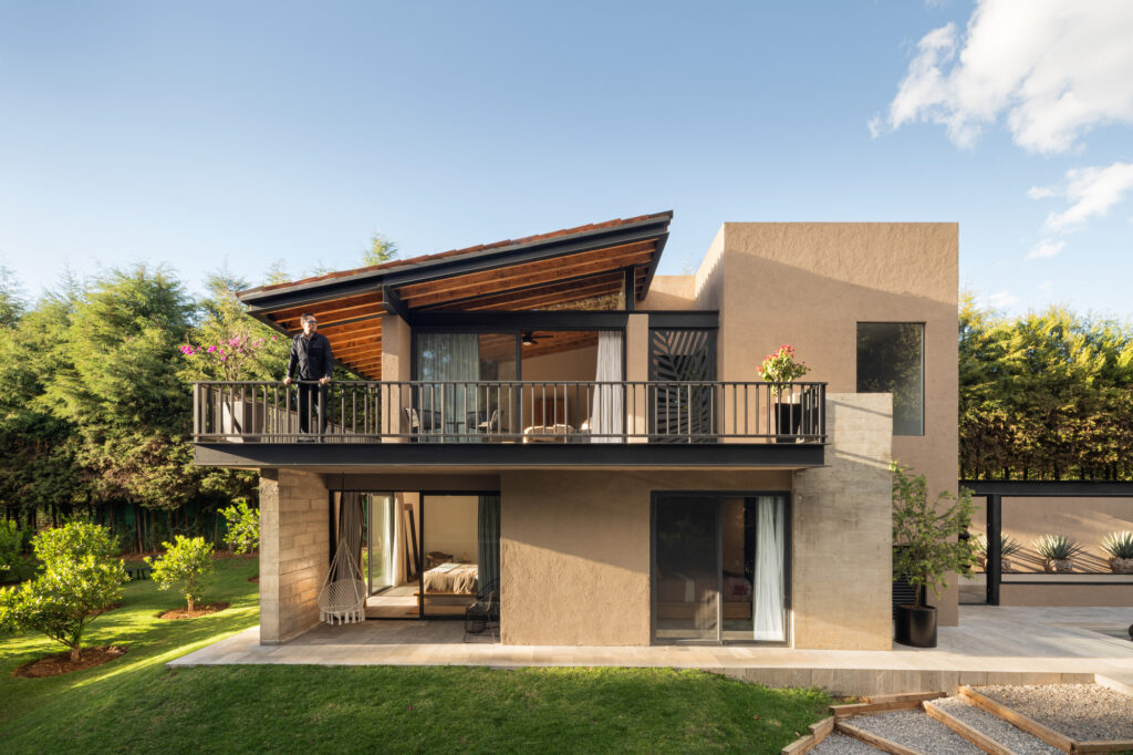 Casa Limoneros / Quaterna Arquitectos