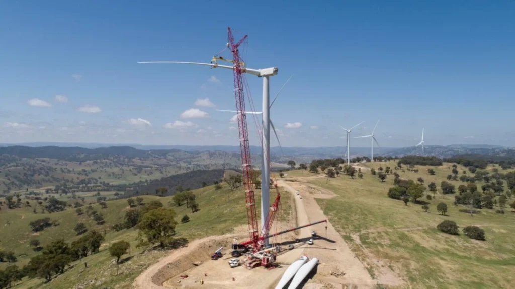 Squadron Energy secures AU$2.7 billion refinancing to support hybrid asset growth in Australia