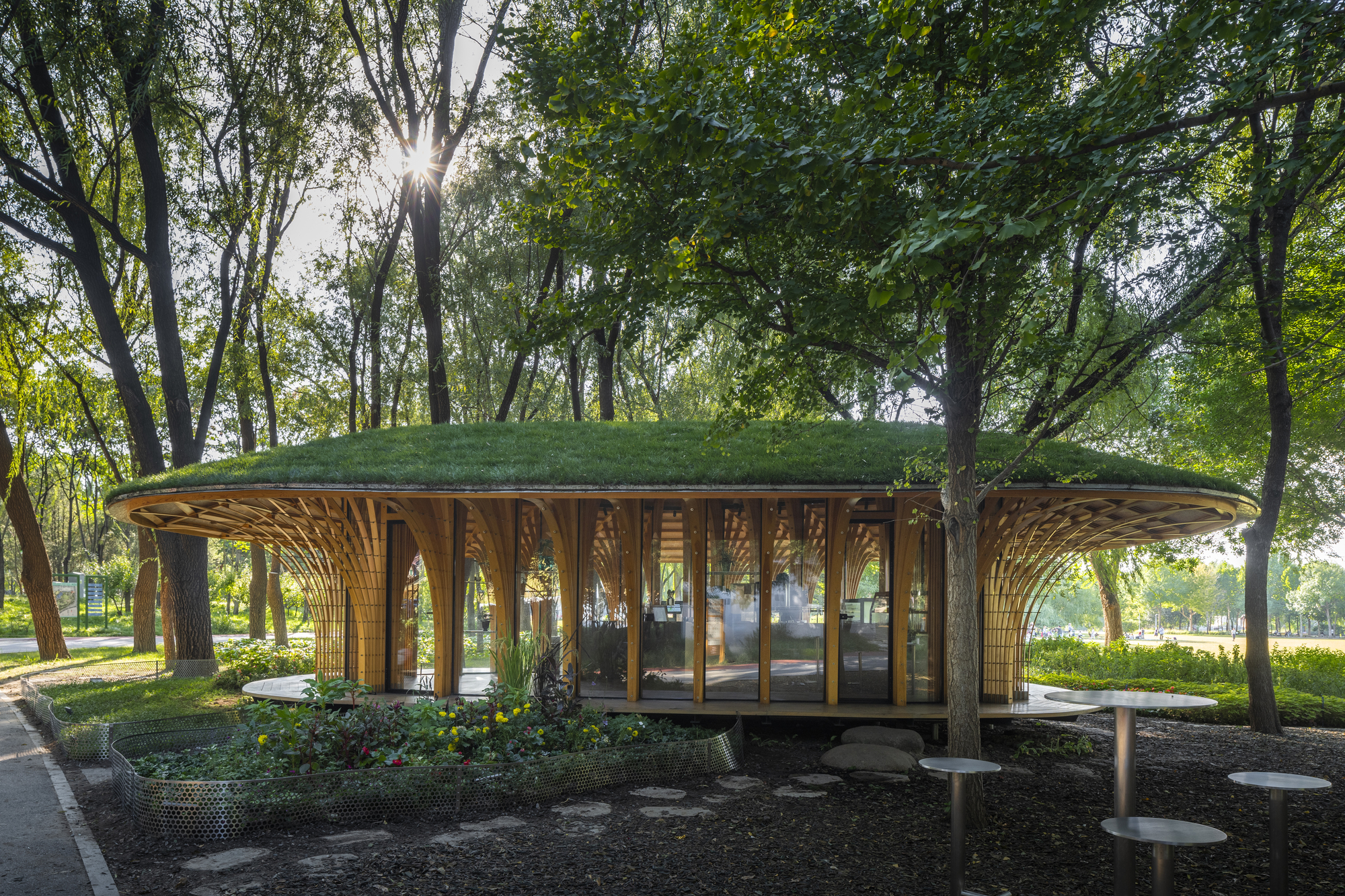 West Garden Florist / LUO studio