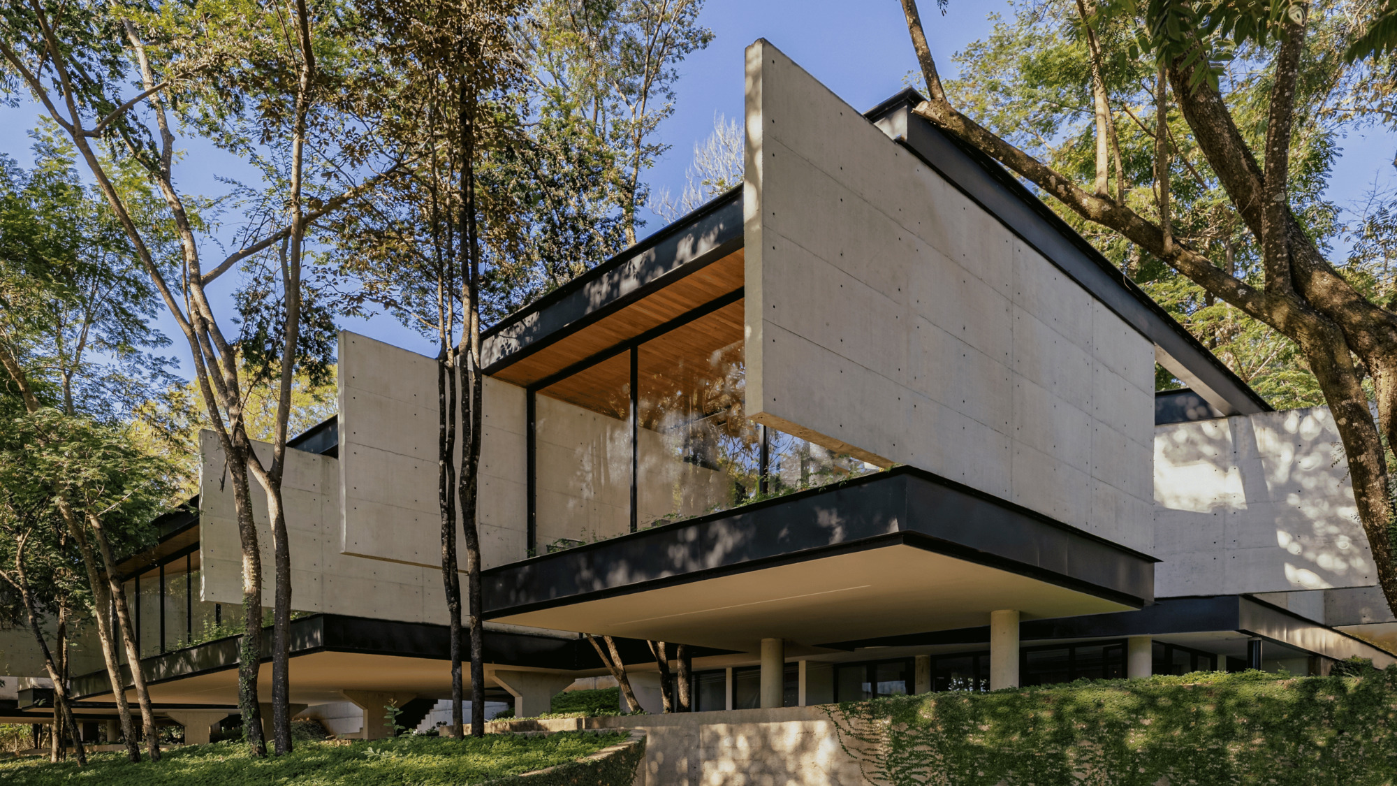 Adentro House / TETRO Arquitetura