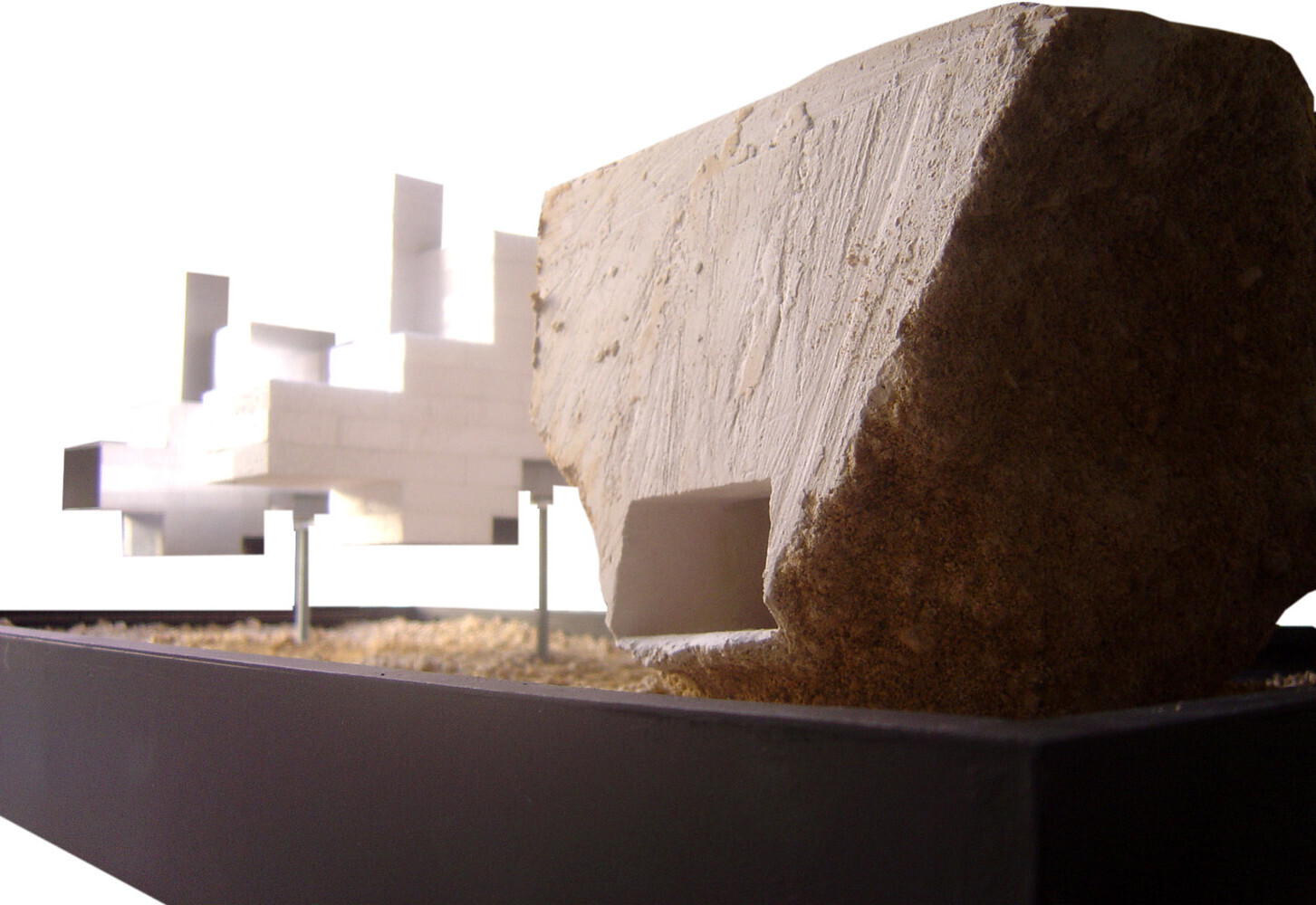 Digital Worlds and the Limits of Frictionless Space: Rethinking Scale and Materiality