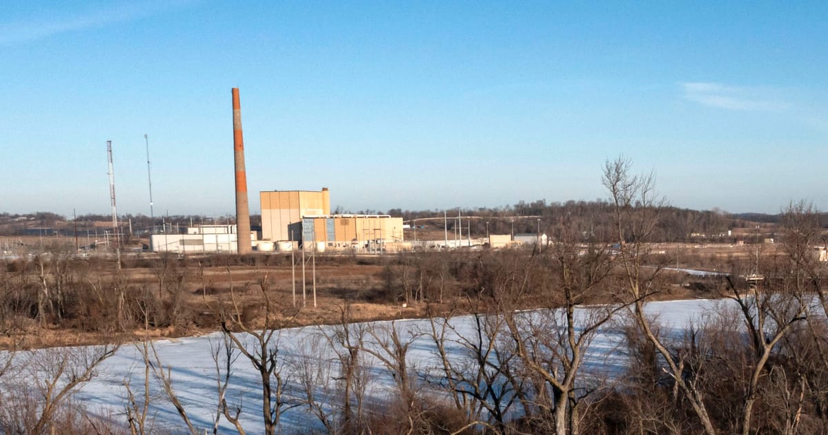 Shuttered nuclear plant in Iowa gets $1.9B federal loan to restart