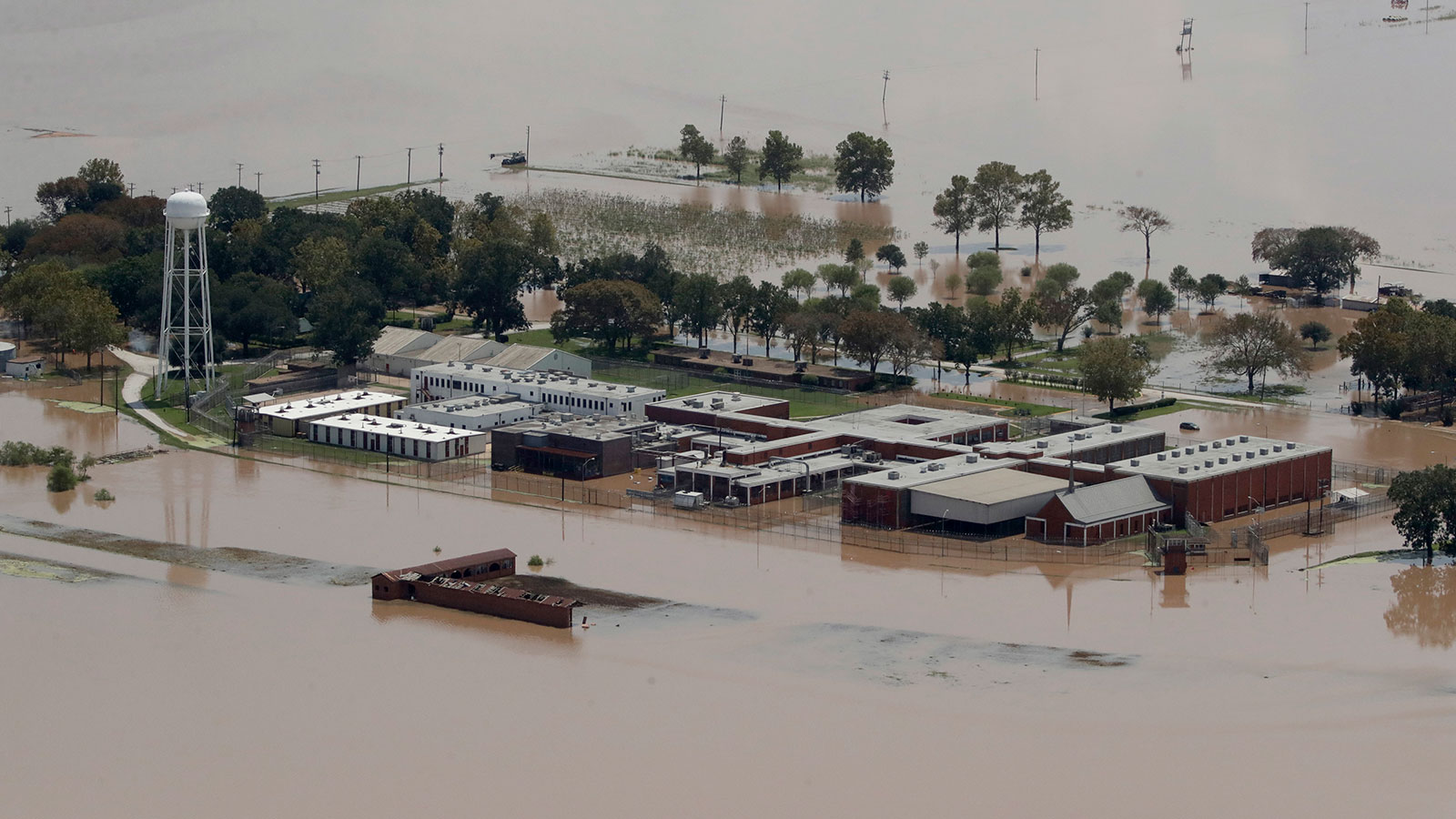 Even in disaster zones, many prisons and jails lack evacuation procedures