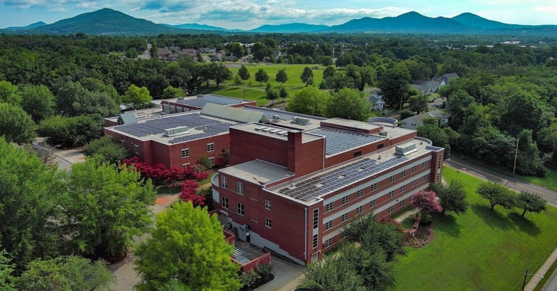 A Virginia school district pioneers solar and battery microgrids