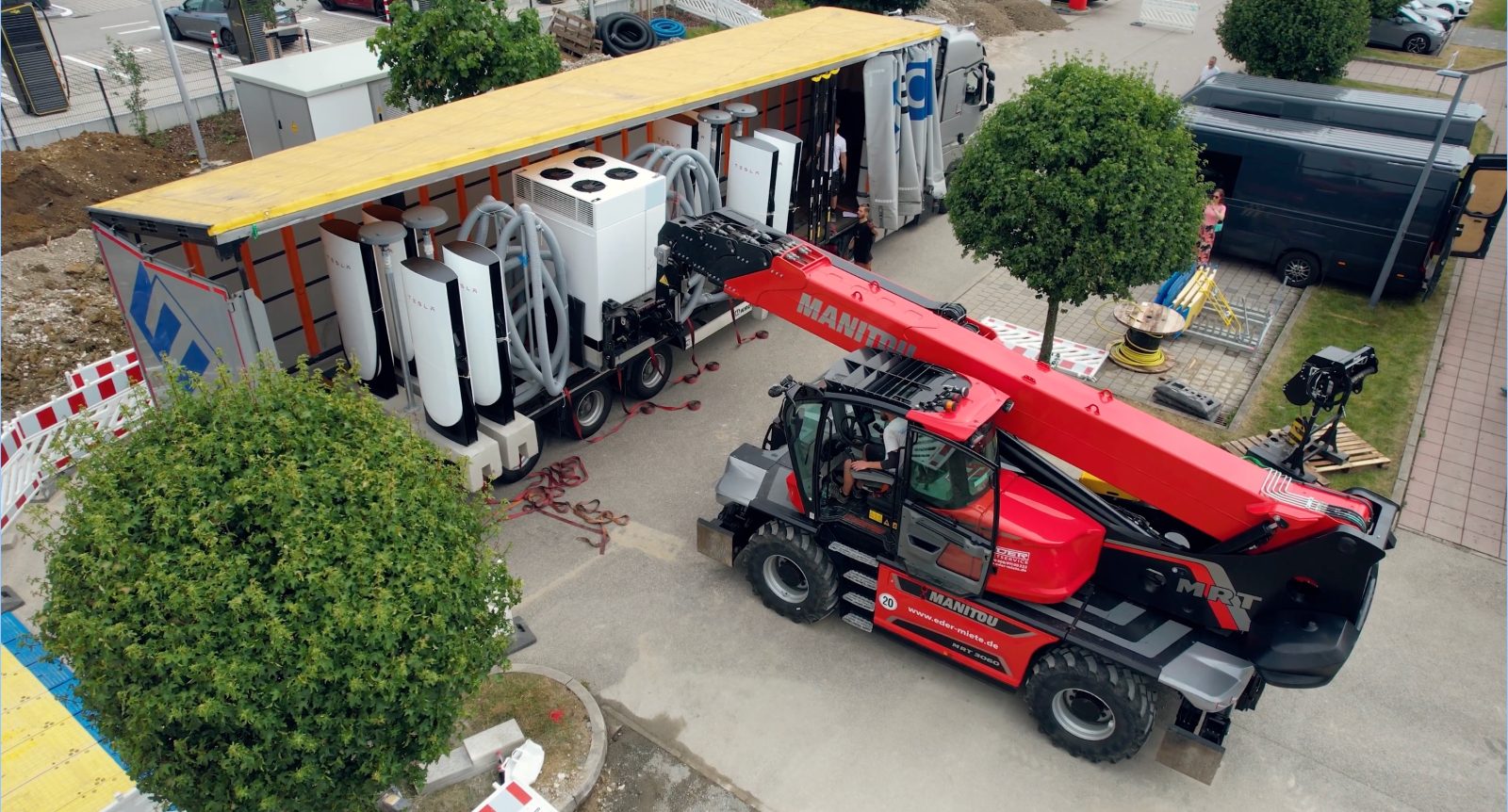 Tesla’s new ‘Accordion’ Supercharger could speed up its slow buildout