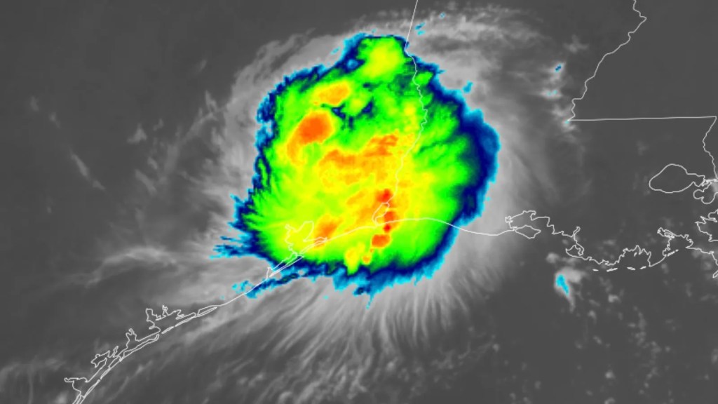 Edouard descarga un golpe desproporcionado de inundaciones repentinas sobre el este de Texas
