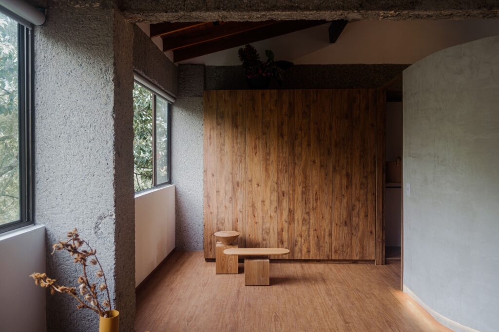Yarumos Apartment / Trópico Arquitectura