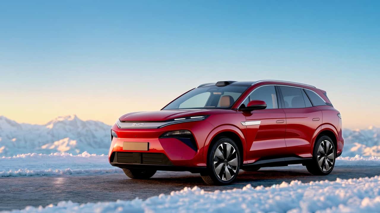 BYD's New 3-Row SUV Brings 5-Minute Flash Charging To European Families