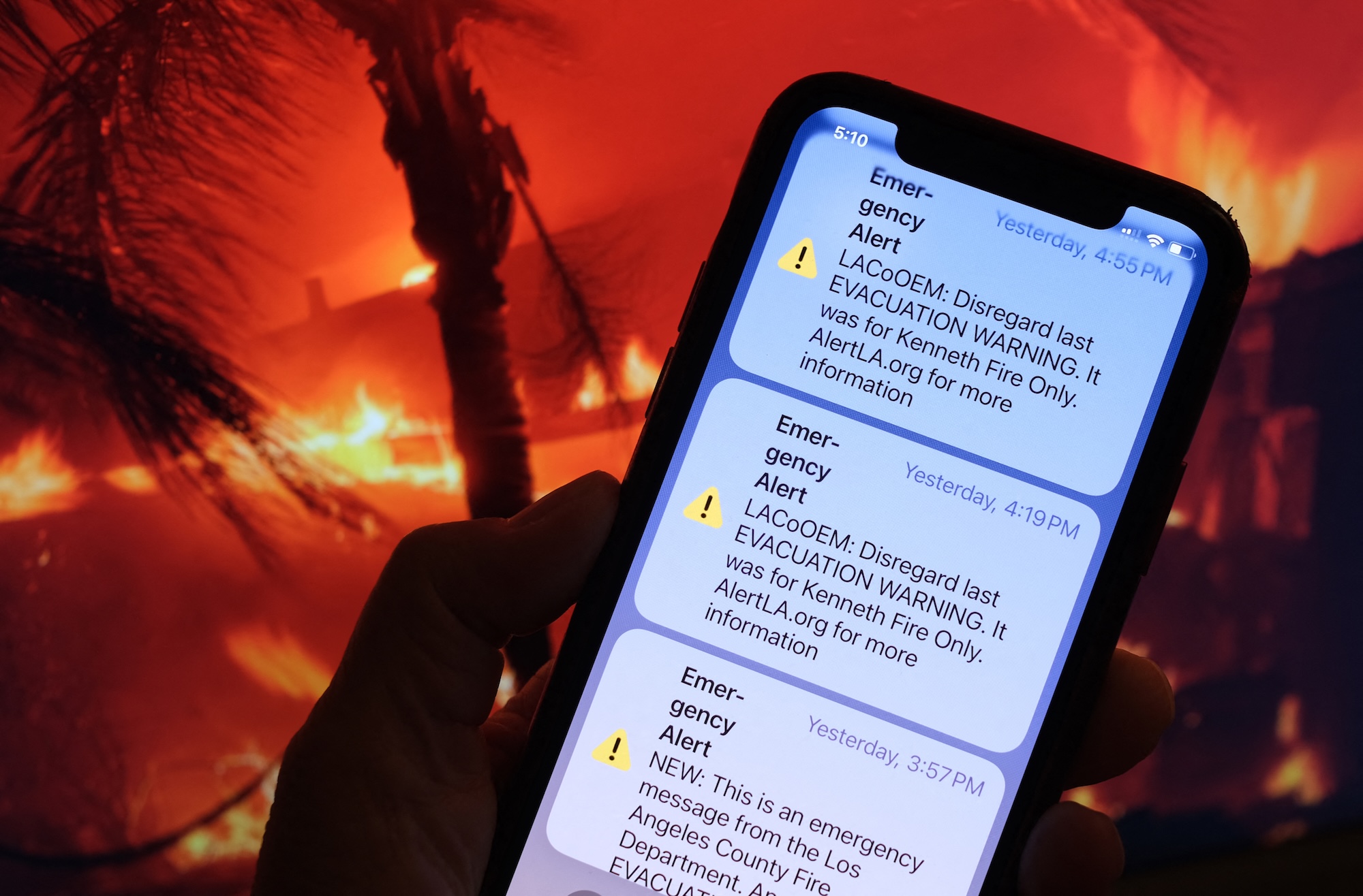 Would you trust an emergency alert written by AI?