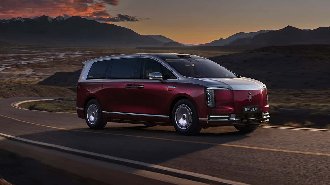 Chinese EVs Are Praised For Value, But This $150,000 Minivan Has A Serious Braking Problem