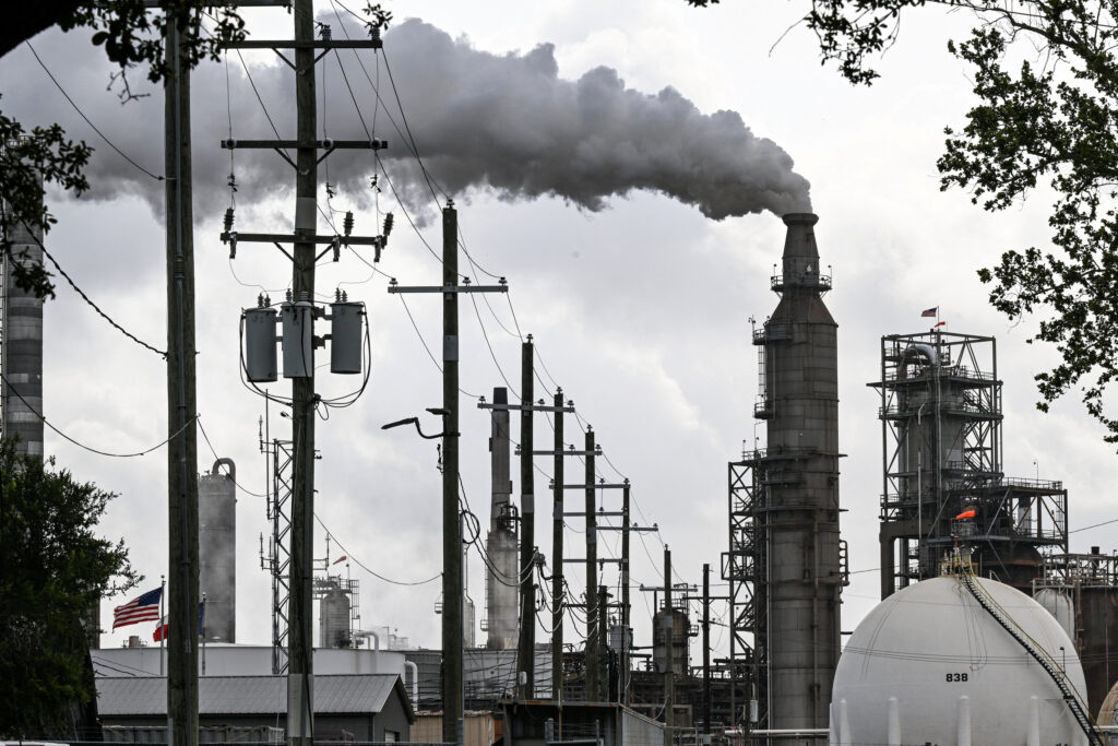 In Texas’ 9th Congressional District, Candidates Spar Over Fossil Fuels