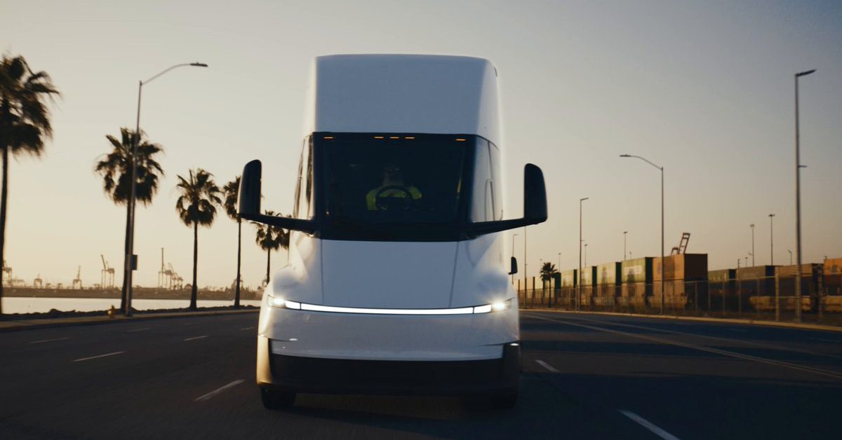 Tesla files permit for Semi service center in Las Vegas as ramp begins