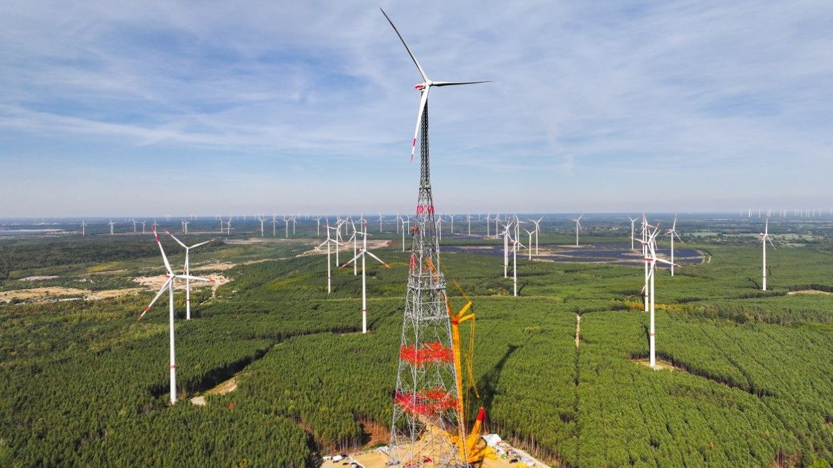 The world’s tallest wind turbine just reached 1,197 feet